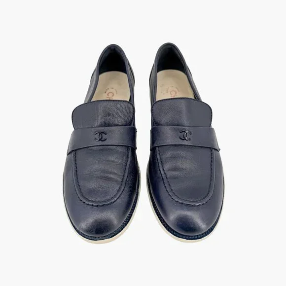 Chanel Navy Blue Leather Loafers Size 38.5 US 7.5-8 Women's CC Logo Flats - Picture 2 of 16